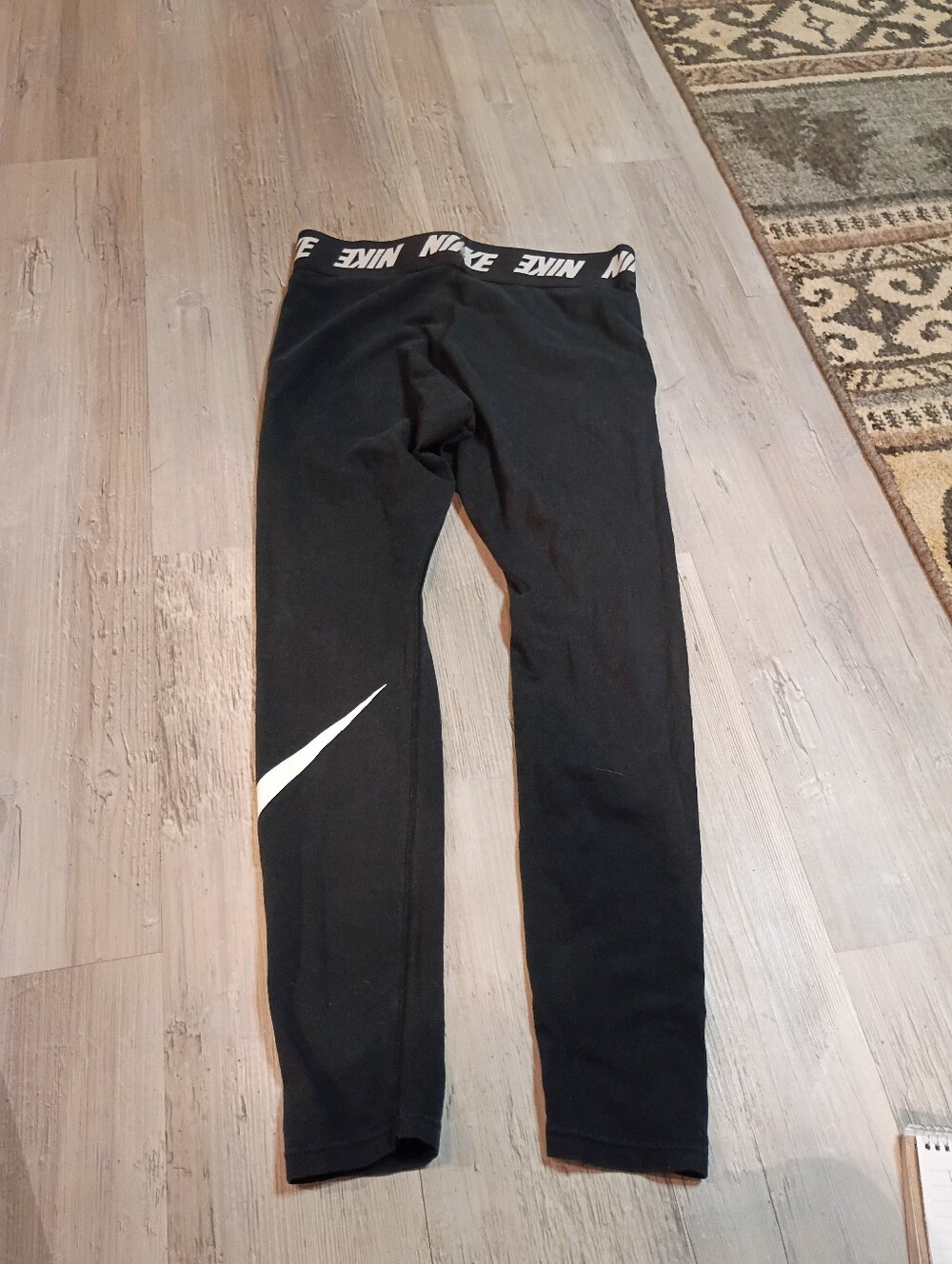 Nike - Picture 4 of 6